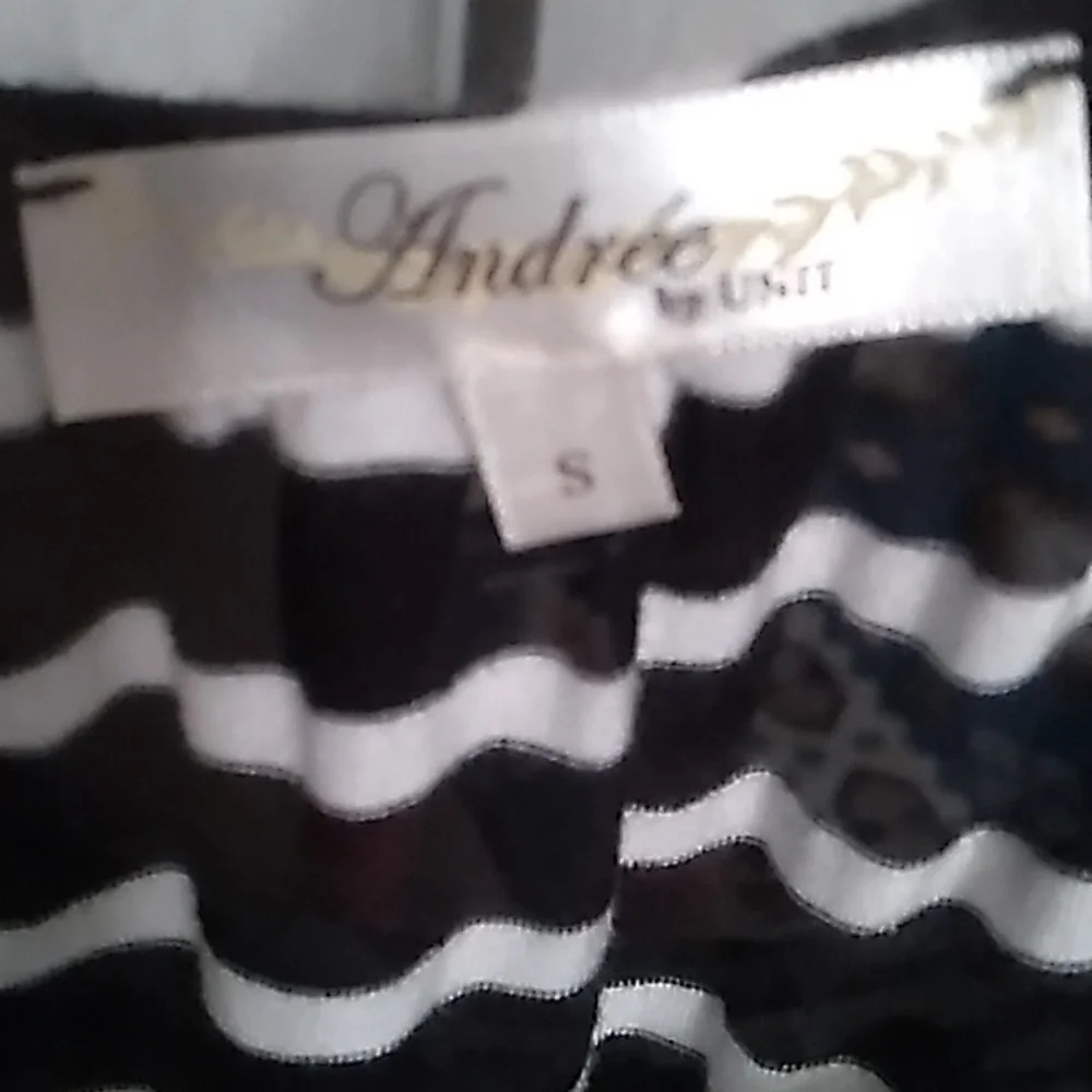Andre By Unit Small Black&White Striped Tank Top - Picture 6 of 7